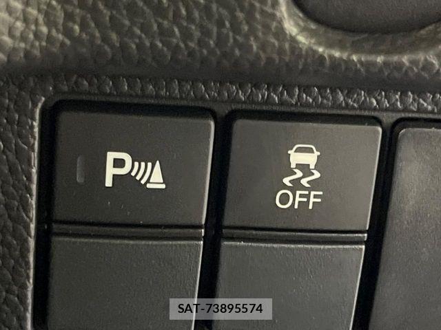 Honda N BOX 2023-08 8208937-7