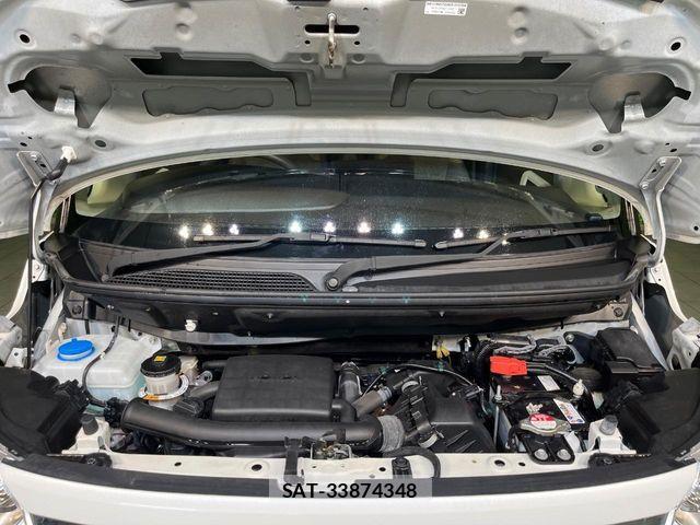 Honda N BOX 2023-05 8208938-17