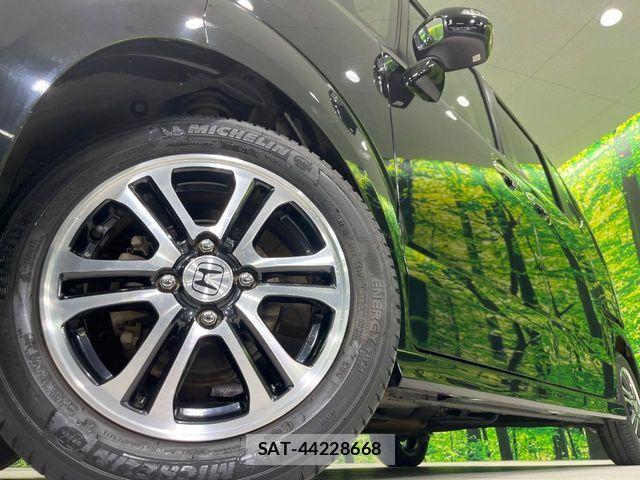 Honda N BOX 2013-09 8208976-12