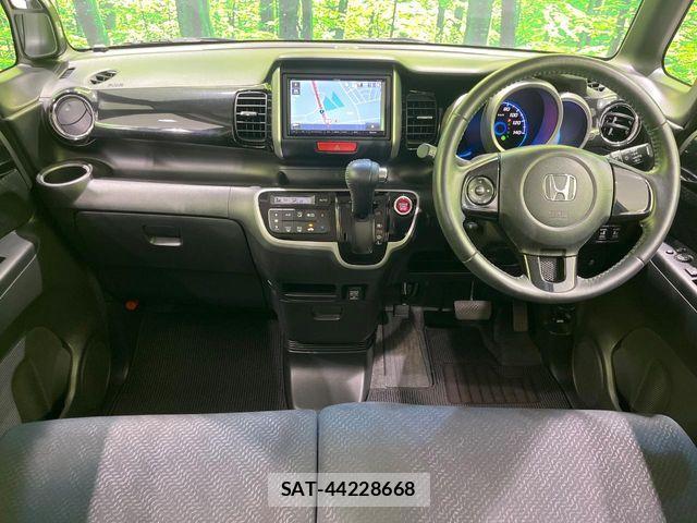 Honda N BOX 2013-09 8208976-1