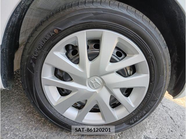 Honda N BOX 2024-02 8208963-18