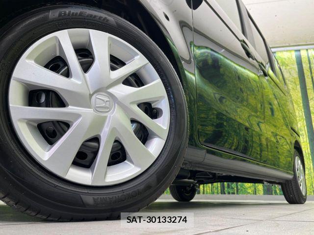 Honda N BOX 2026-03 8208921-12