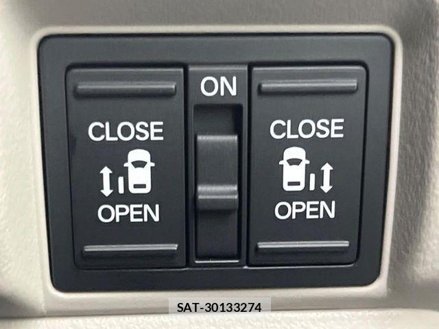 Honda N BOX 2026-03 8208921-2