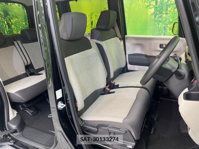 Honda N BOX 2026-03 8208921-7