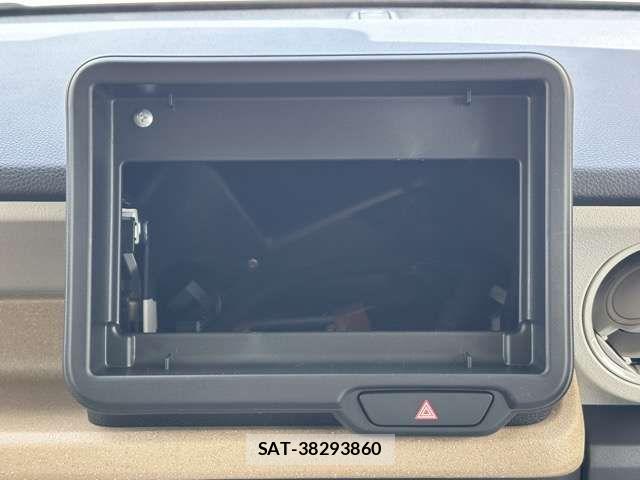 Honda N BOX 2026-02 8208910-17