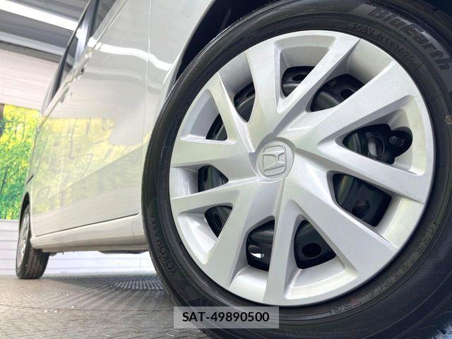 Honda N BOX 2025-10 8208914-12