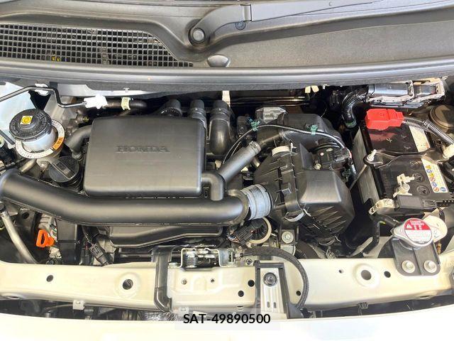 Honda N BOX 2025-10 8208914-17