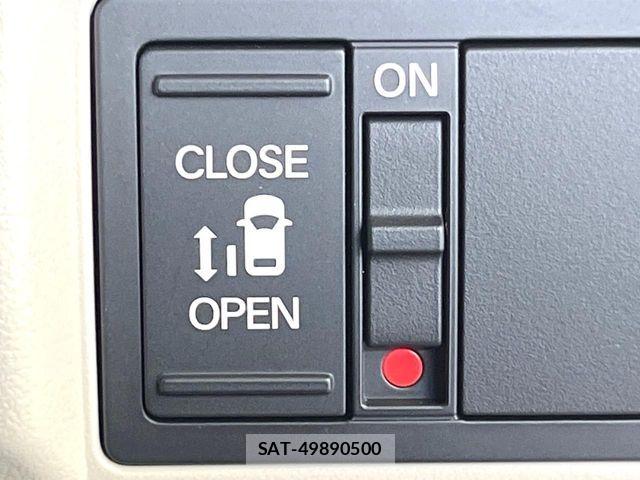 Honda N BOX 2025-10 8208914-4