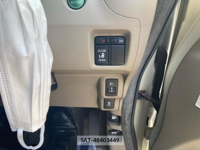 Honda N BOX 2012-06 8230995-15