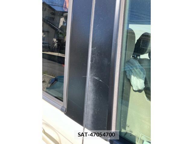 Honda N BOX 2012-01 8230990-25