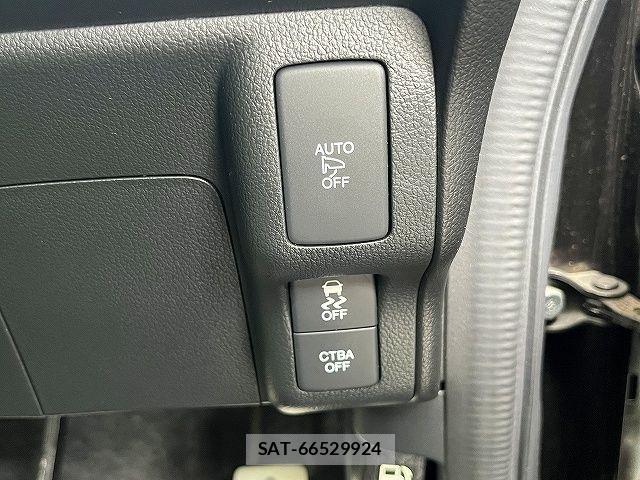 Honda N BOX 2017-03 8230979-17