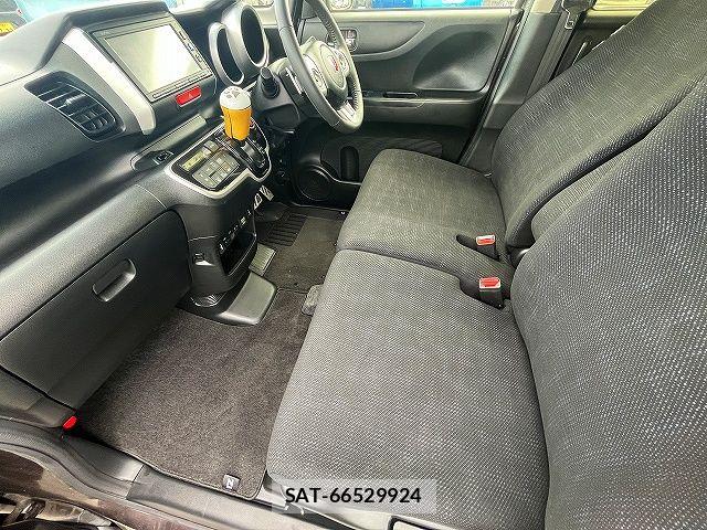 Honda N BOX 2017-03 8230979-18