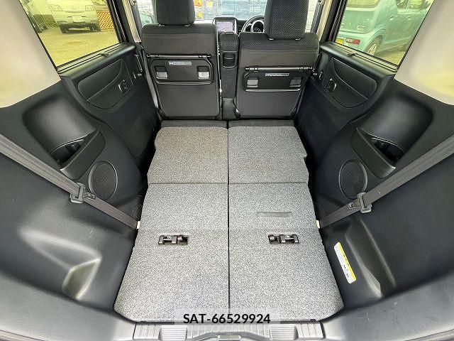 Honda N BOX 2017-03 8230979-21