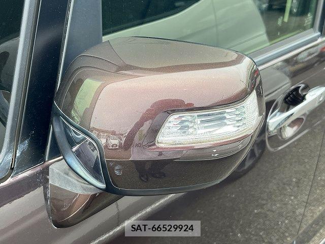 Honda N BOX 2017-03 8230979-24