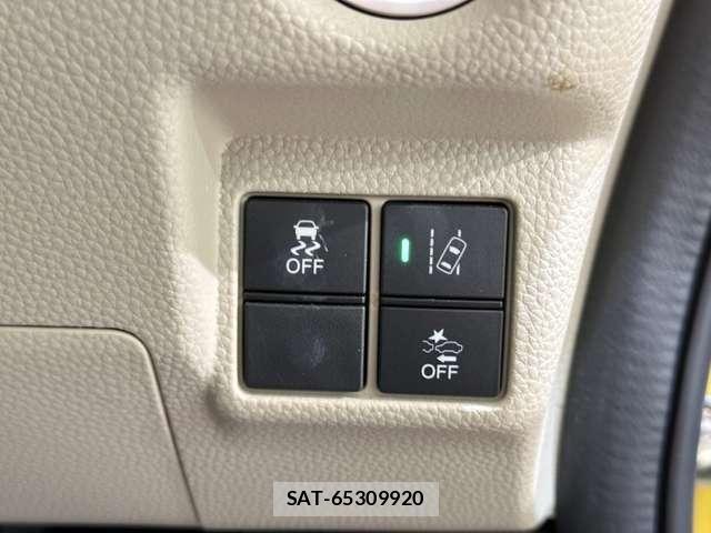 Honda N BOX 2018-03 8230980-14