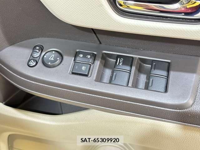 Honda N BOX 2018-03 8230980-16