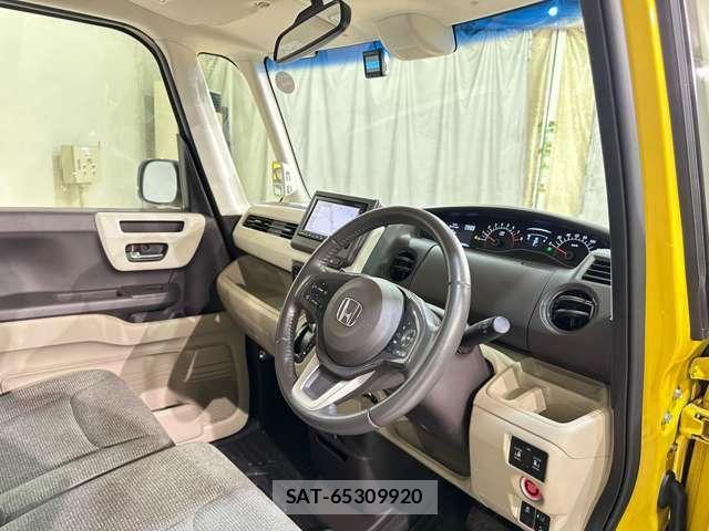 Honda N BOX 2018-03 8230980-8