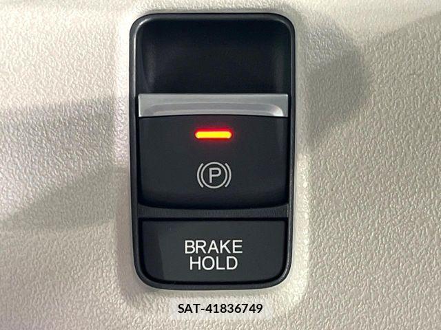 Honda N BOX 2026-06 8230971-7