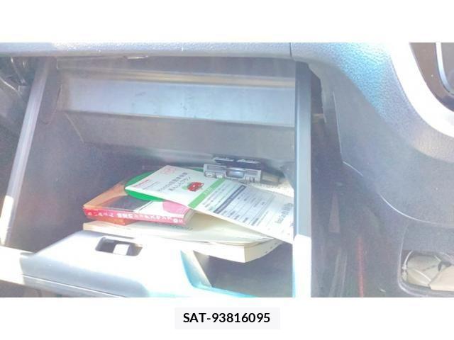 Honda N BOX 2014-03 8230986-11