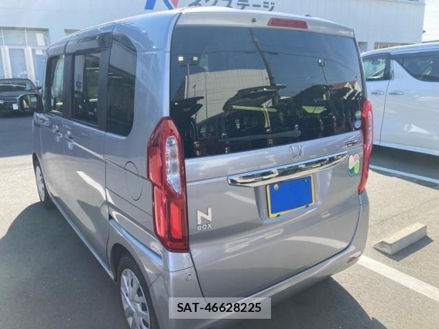 Honda N BOX 2020-10 8230982-2