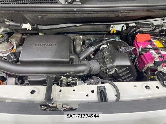 Honda N BOX 2022-02 8230973-17