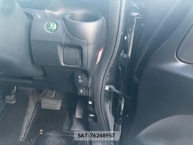 Honda N BOX 2017-02 8230985-11
