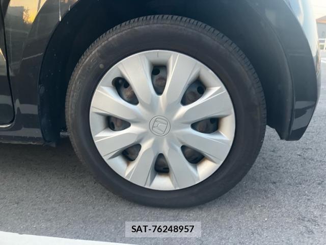 Honda N BOX 2017-02 8230985-2