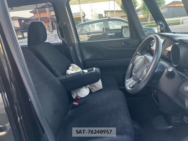 Honda N BOX 2017-02 8230985-8