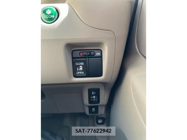 Honda N BOX 2014-02 8230994-13