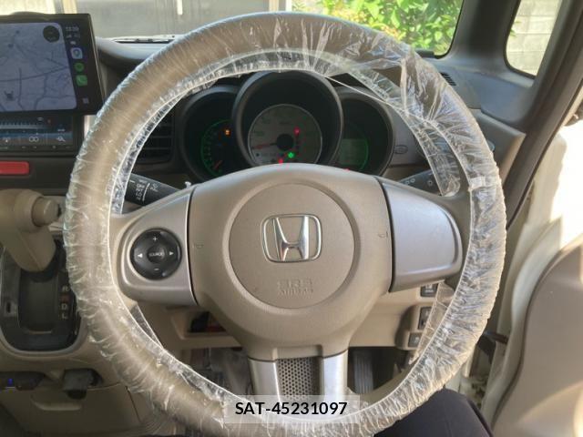 Honda N BOX 2012-10 8246072-16