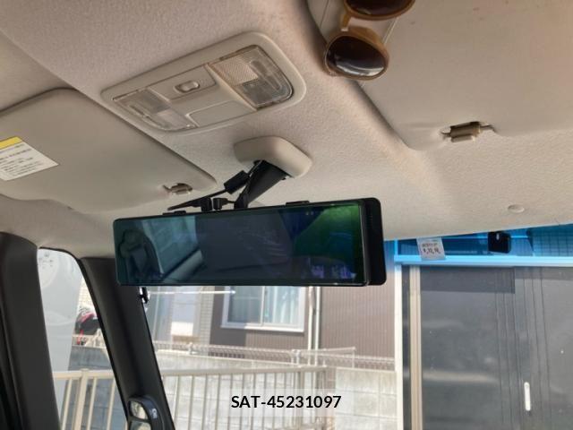 Honda N BOX 2012-10 8246072-22