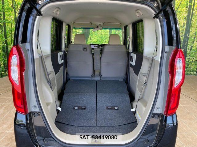 Honda N BOX 2018-03 8246058-9