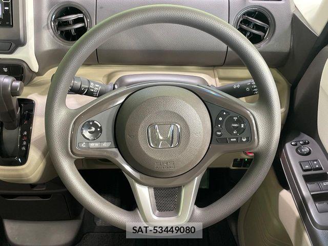 Honda N BOX 2018-03 8246058-10