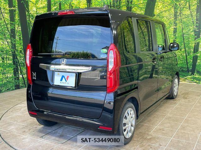 Honda N BOX 2018-03 8246058-16