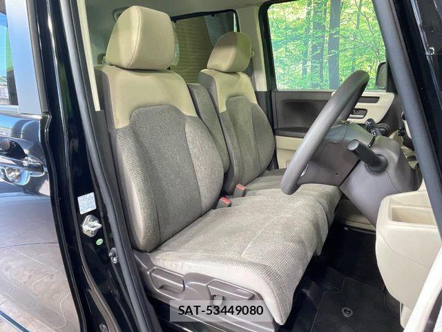 Honda N BOX 2018-03 8246058-7
