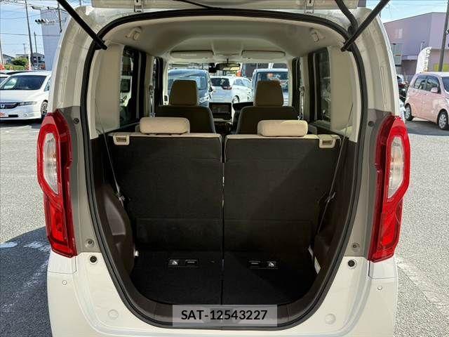 Honda N BOX 2021-06 8246054-19