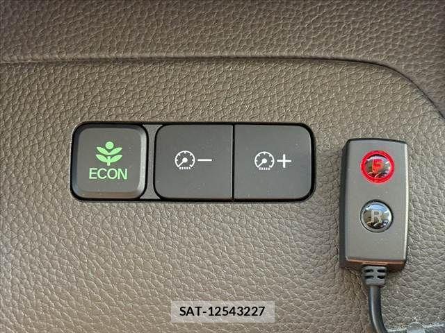 Honda N BOX 2021-06 8246054-29