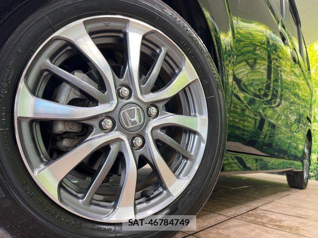 Honda N BOX 2023-01 8246035-12