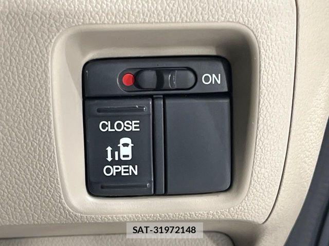Honda N BOX 2015-06 8246061-4