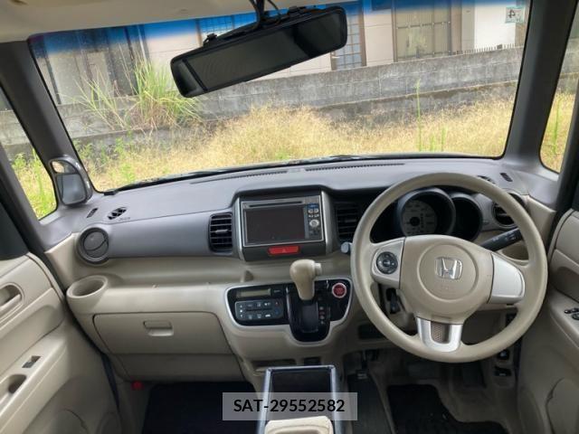 Honda N BOX 2013-01 8246068-10
