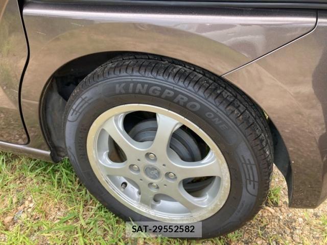 Honda N BOX 2013-01 8246068-6