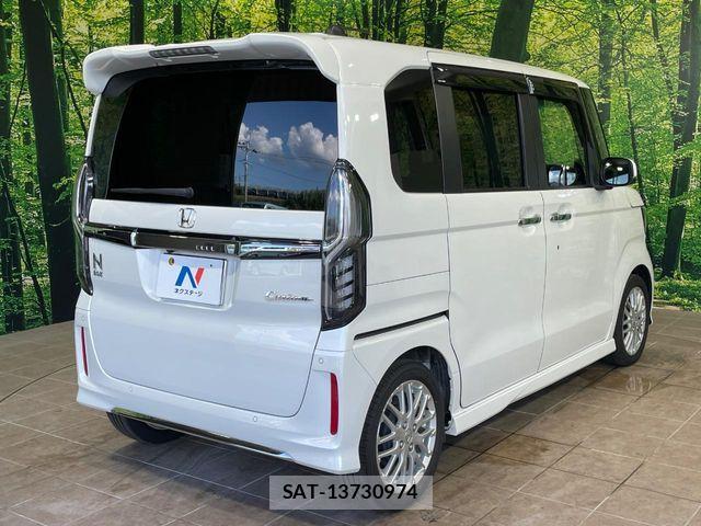 Honda N BOX 2023-09 8246025-16