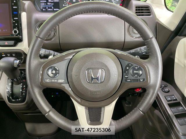 Honda N BOX 2021-12 8246037-10