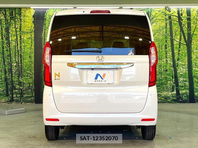 Honda N BOX 2019-06 8246050-13