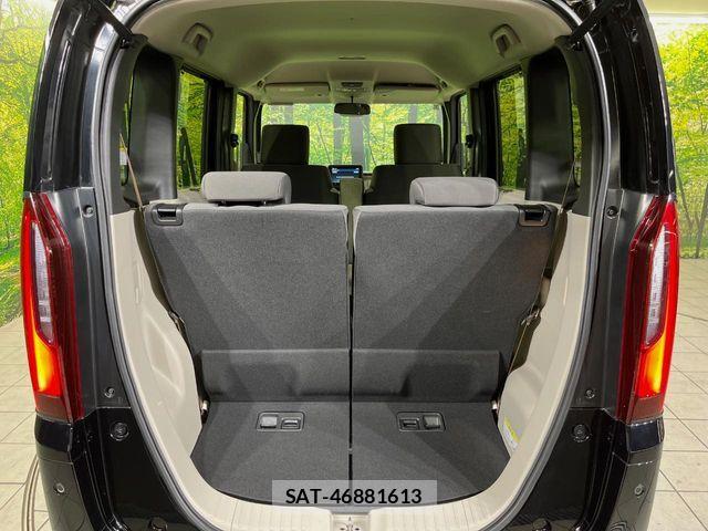 Honda N BOX 2024-02 8246033-9