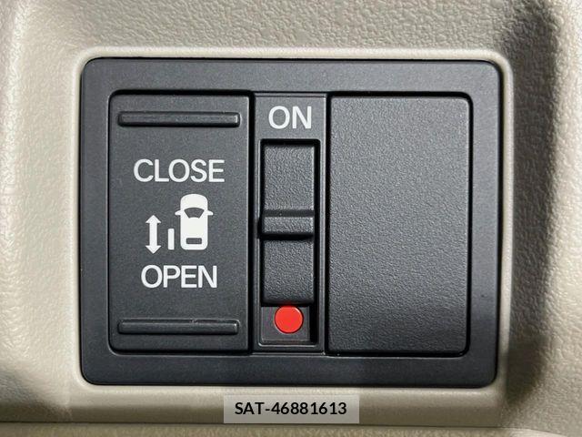 Honda N BOX 2024-02 8246033-6