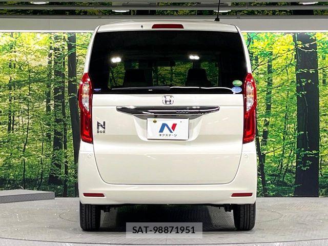 Honda N BOX 2018-05 8246046-14