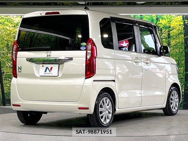 Honda N BOX 2018-05 8246046-16