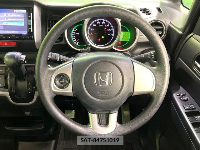 Honda N BOX 2015-07 8246067-11