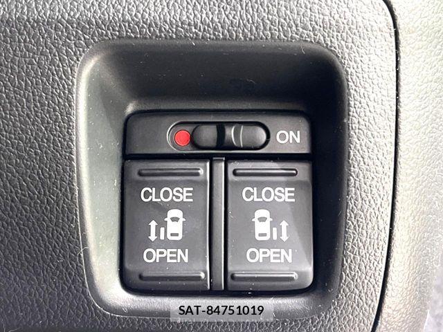 Honda N BOX 2015-07 8246067-4